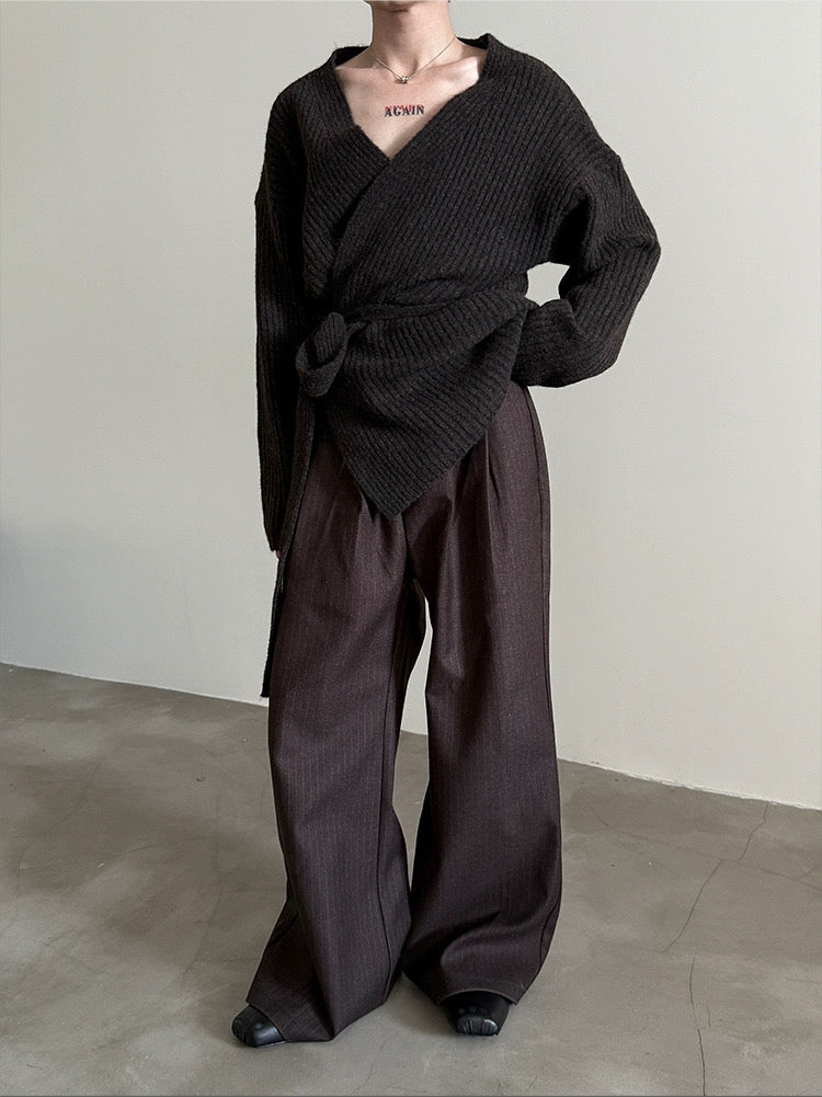 Pantalon tailleur à rayures fines